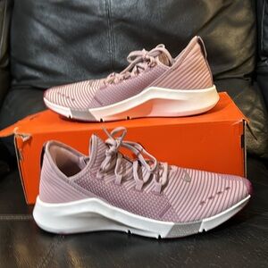Women’s Sneakers Nike Air Zoom Elevate Running Pink/Plum Chalk AA1213-500 Sz 9.5